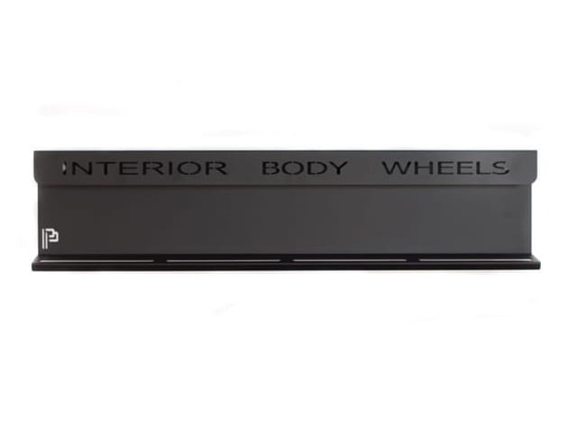 Poka Premium Equipment - Wieszak na pędzelki i butelki - 80 cm - napis INTERIOR BODY WHEELS